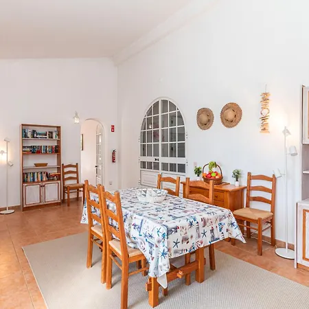 Holiday home Casa Margarida